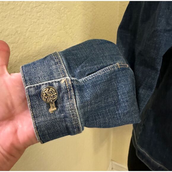 Chico's Denim Embroidered Jacket Shacket - Sz 0 (4/6) - Picture 7 of 16